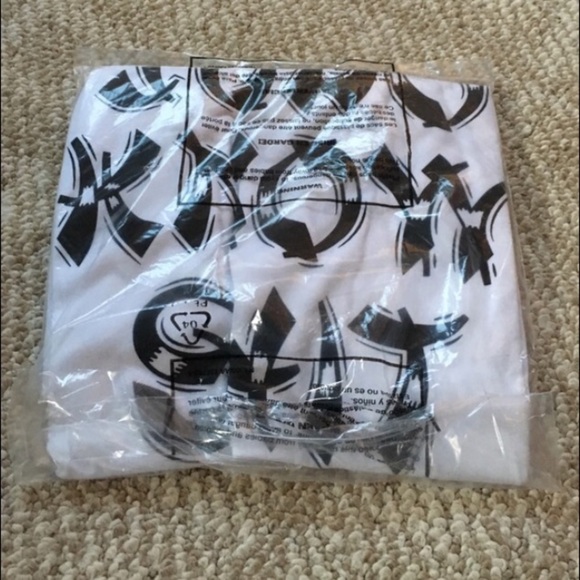 Judo Know Sh*t Tee - Picture 4 of 4